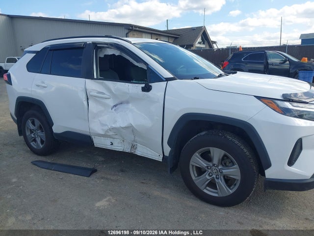Продажа на аукционе авто 2022 Toyota Rav4 Xle/xle Premium, vin: 2T3R1RFV3NC293229, номер лота: 12696198