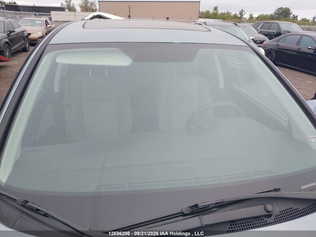 Honda CR-V 2016 2HKRM4H5XGH100686 Image 16