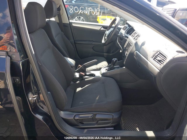 2015 Volkswagen Jetta S მანქანა იყიდება აუქციონზე, vin: 3VW2K7AJ9FM412696, აუქციონის ნომერი: 12696208