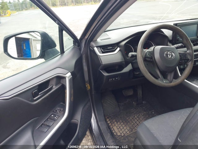 2T3B1RFV0LW124329 Toyota RAV4 LE