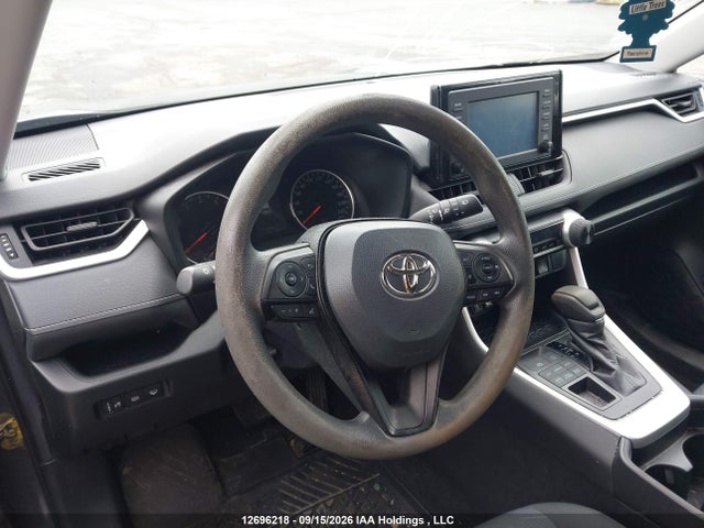 2T3B1RFV0LW124329 Toyota RAV4 LE