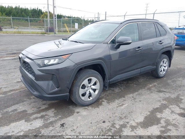 2T3B1RFV0LW124329 Toyota RAV4 LE