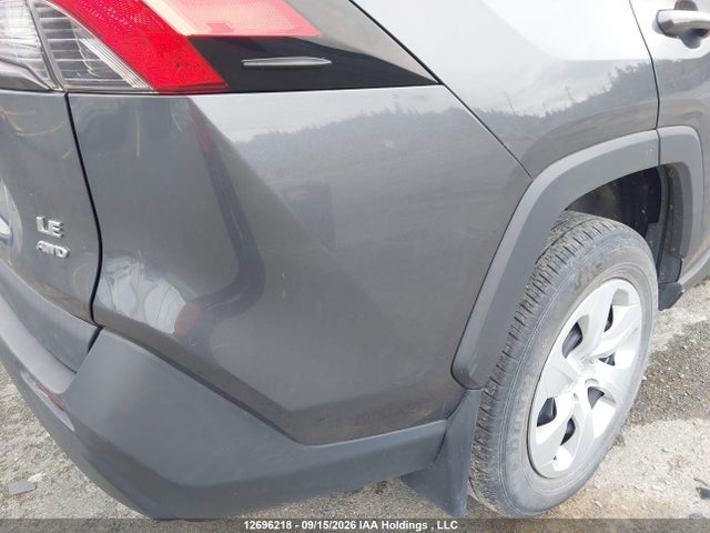 2T3B1RFV0LW124329 Toyota RAV4 LE