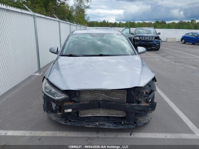 Продажа на аукционе авто 2017 Hyundai Elantra, vin: 5NPD74LF6HH106049, номер лота: 12696237