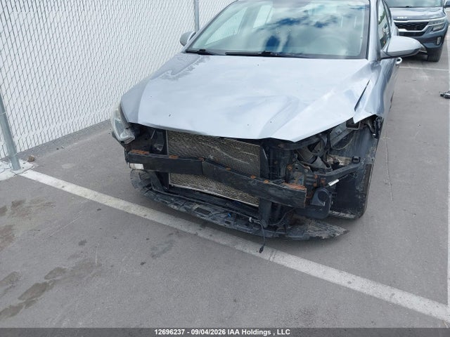 Продажа на аукционе авто 2017 Hyundai Elantra, vin: 5NPD74LF6HH106049, номер лота: 12696237