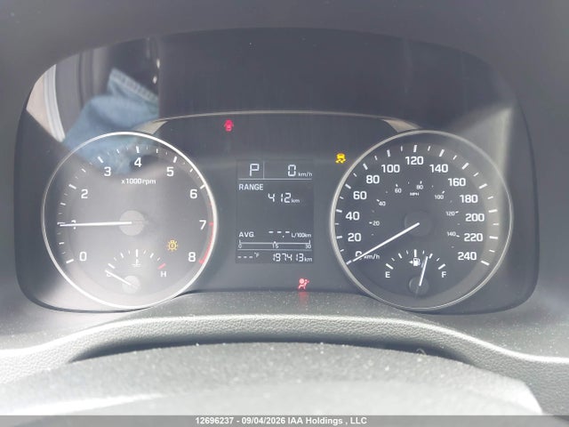 Продажа на аукционе авто 2017 Hyundai Elantra, vin: 5NPD74LF6HH106049, номер лота: 12696237