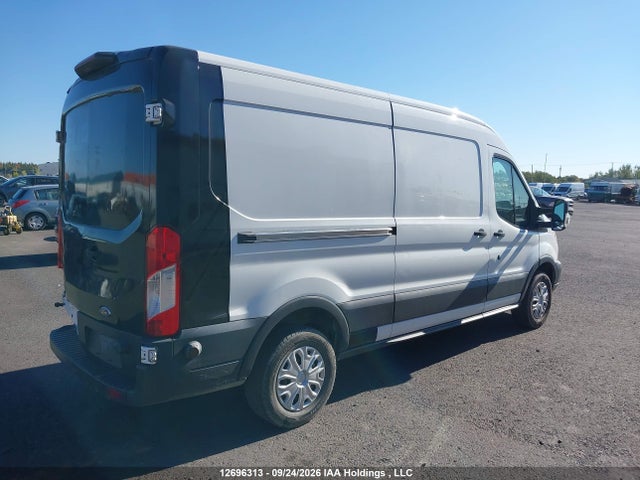Ford Transit-250 2018 1FTYR2CM4JKA12385 Image 4