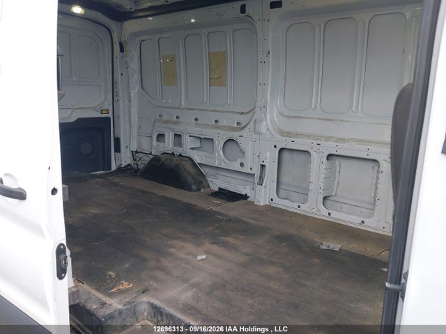 Ford Transit-250 2018 1FTYR2CM4JKA12385 Image 8