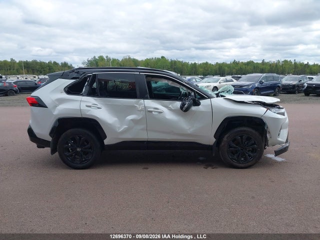 Toyota RAV4 XSE 2025 2T35WRFV9SW256471 Image 13