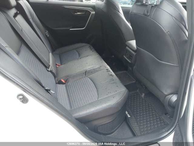 Toyota RAV4 XSE 2025 2T35WRFV9SW256471 Image 8