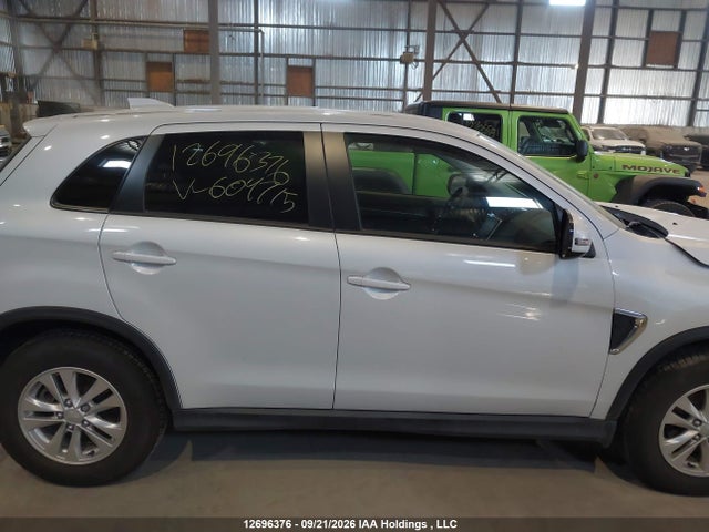 2025 Mitsubishi Rvr Se/sel/noir/gt მანქანა იყიდება აუქციონზე, vin: JA4AJVAW3SU604715, აუქციონის ნომერი: 12696376