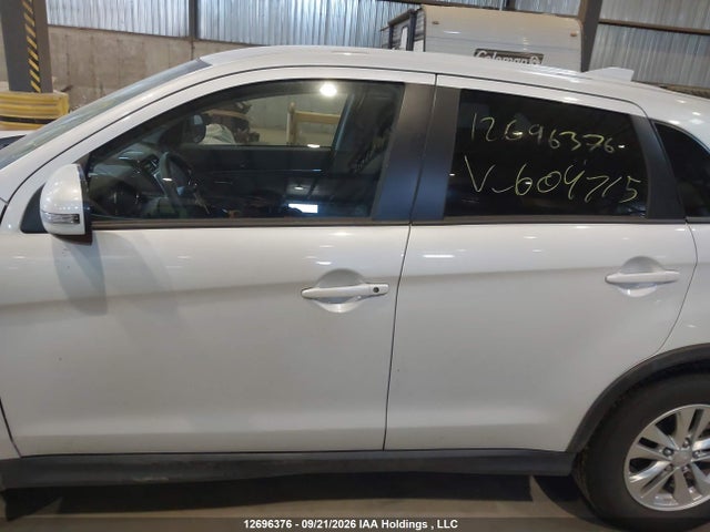 2025 Mitsubishi Rvr Se/sel/noir/gt მანქანა იყიდება აუქციონზე, vin: JA4AJVAW3SU604715, აუქციონის ნომერი: 12696376