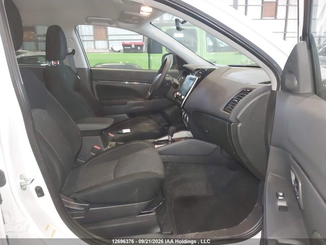 2025 Mitsubishi Rvr Se/sel/noir/gt მანქანა იყიდება აუქციონზე, vin: JA4AJVAW3SU604715, აუქციონის ნომერი: 12696376
