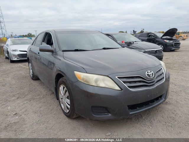 12696381 :رقم المزاد ، 4T1BF3EK3BU164126 vin ، 2011 Toyota Camry Le مزاد بيع
