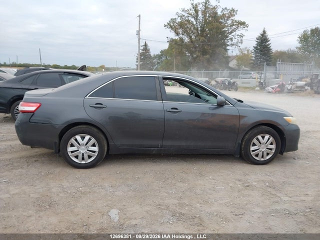 12696381 :رقم المزاد ، 4T1BF3EK3BU164126 vin ، 2011 Toyota Camry Le مزاد بيع