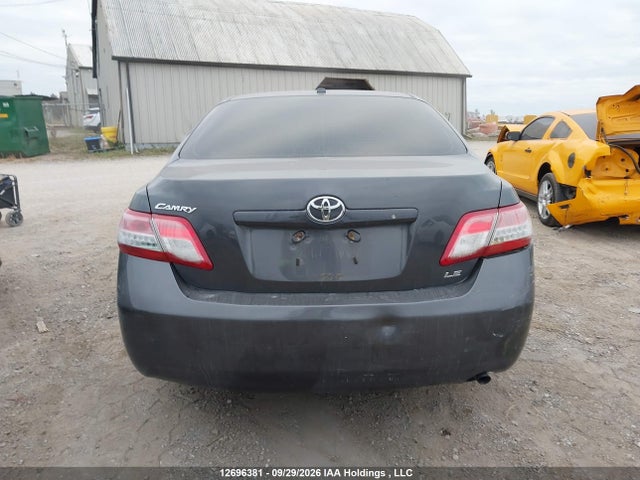 12696381 :رقم المزاد ، 4T1BF3EK3BU164126 vin ، 2011 Toyota Camry Le مزاد بيع