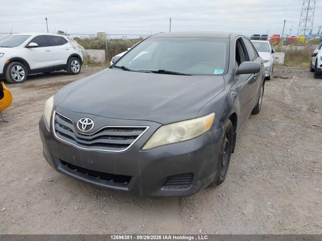12696381 :رقم المزاد ، 4T1BF3EK3BU164126 vin ، 2011 Toyota Camry Le مزاد بيع