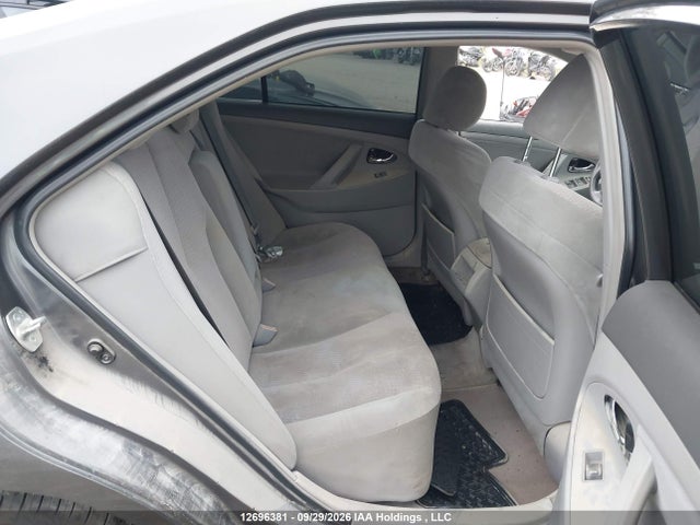 12696381 :رقم المزاد ، 4T1BF3EK3BU164126 vin ، 2011 Toyota Camry Le مزاد بيع