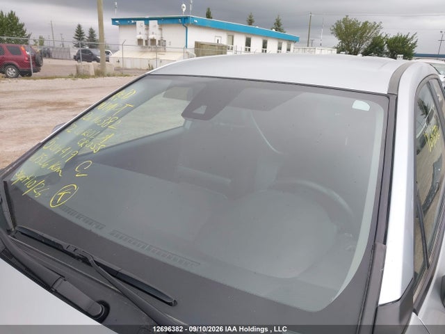 2022 Toyota Corolla Cross Le მანქანა იყიდება აუქციონზე, vin: 7MUCAABG3NV019419, აუქციონის ნომერი: 12696382