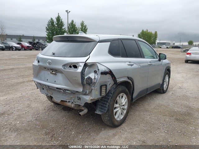 2022 Toyota Corolla Cross Le მანქანა იყიდება აუქციონზე, vin: 7MUCAABG3NV019419, აუქციონის ნომერი: 12696382