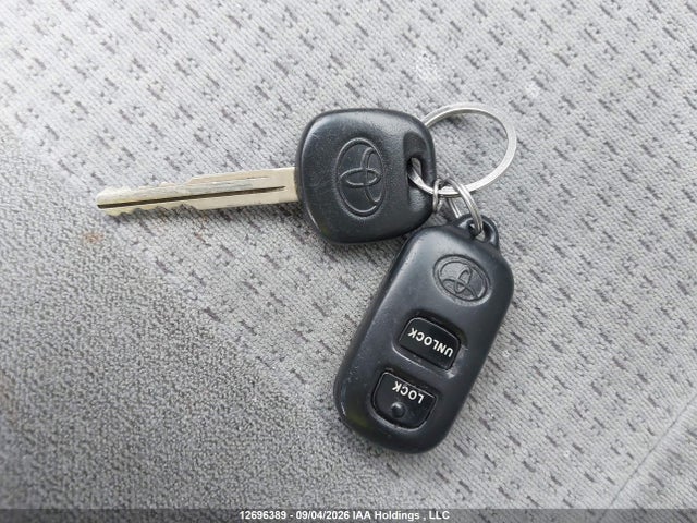 12696389 :رقم المزاد ، 2T1BR32E25C906043 vin ، 2005 Toyota Corolla مزاد بيع
