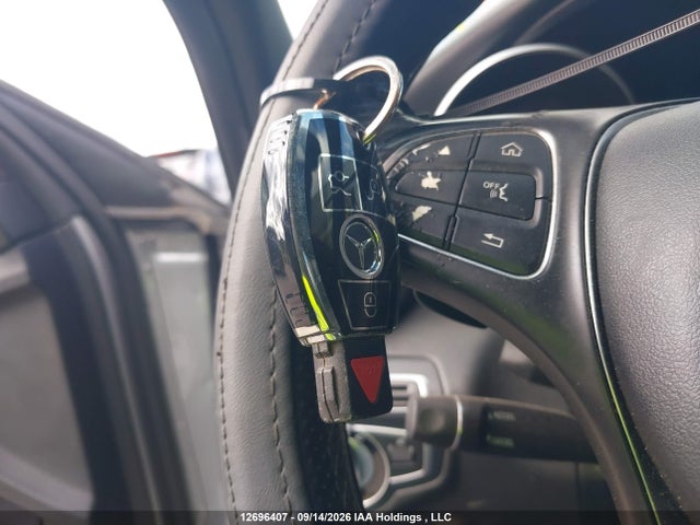 Продажа на аукционе авто 2015 Mercedes-benz C 300 4matic, vin: 55SWF4KBXFU086473, номер лота: 12696407