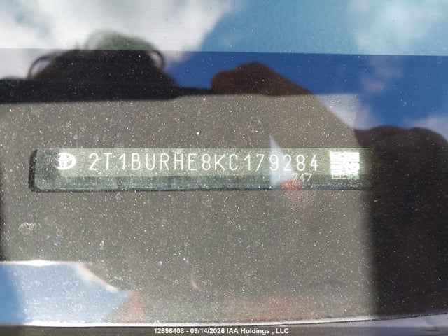 2019 Toyota Corolla Le მანქანა იყიდება აუქციონზე, vin: 2T1BURHE8KC179284, აუქციონის ნომერი: 12696408