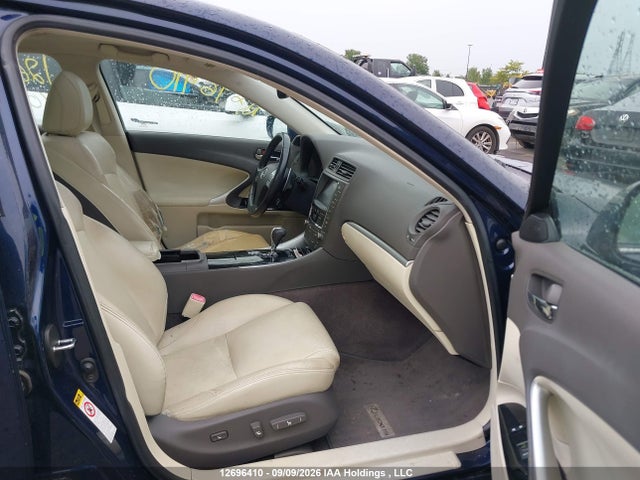 Продаж на аукціоні авто 2011 Lexus Is 350, vin: JTHCE5C23B5001060, номер лоту: 12696410