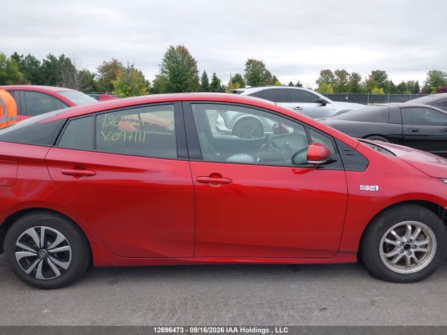 Toyota PRIUS PRIME 2018 JTDKARFPXJ3097111 Image 13