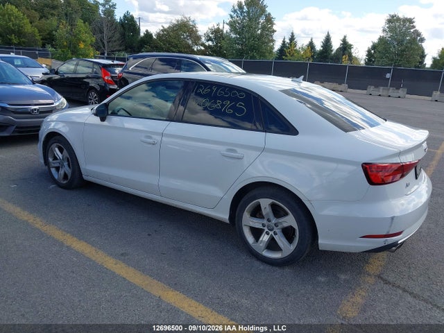 Audi A3 2.0t Komfort 2018 WAUAUGFF9J1068965 Image 3