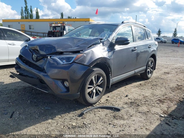 Toyota Rav4 Xle 2017 2T3RFREV8HW588378 Image 2