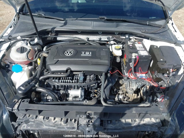12696518 :رقم المزاد ، WVWWF7AU3HW143276 vin ، 2017 Volkswagen Golf R مزاد بيع