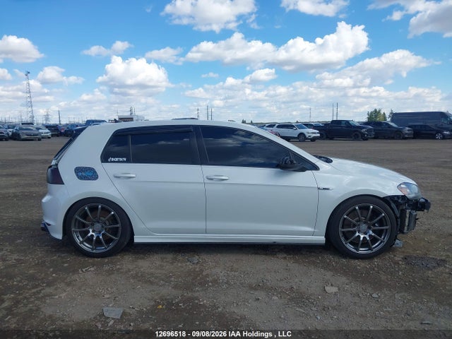 12696518 :رقم المزاد ، WVWWF7AU3HW143276 vin ، 2017 Volkswagen Golf R مزاد بيع