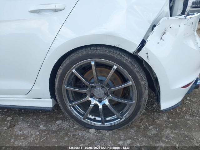 12696518 :رقم المزاد ، WVWWF7AU3HW143276 vin ، 2017 Volkswagen Golf R مزاد بيع