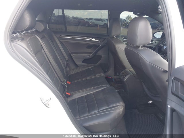 12696518 :رقم المزاد ، WVWWF7AU3HW143276 vin ، 2017 Volkswagen Golf R مزاد بيع