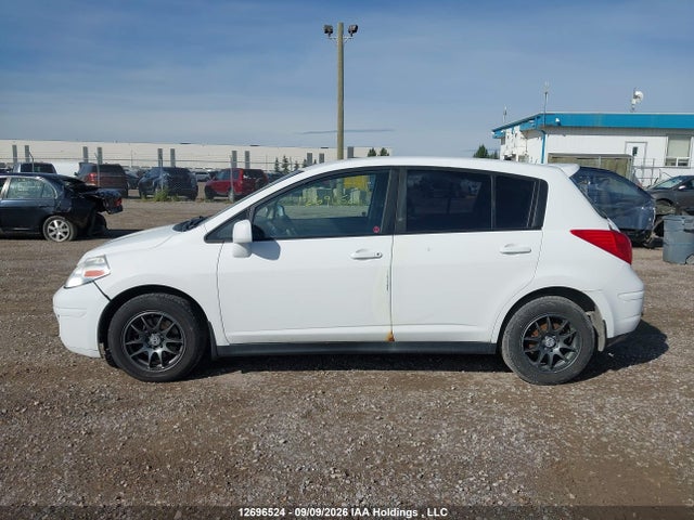 2012 Nissan Versa 1.8 S მანქანა იყიდება აუქციონზე, vin: 3N1BC1CP5CL358767, აუქციონის ნომერი: 12696524