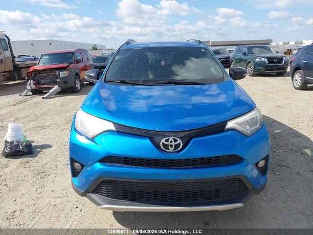 2016 Toyota Rav4 Se მანქანა იყიდება აუქციონზე, vin: 2T3JFREV5GW440376, აუქციონის ნომერი: 12696611