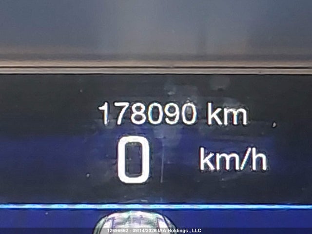12696662 :رقم المزاد ، 1C3CCCBG9FN550281 vin ، 2015 Chrysler 200 S مزاد بيع