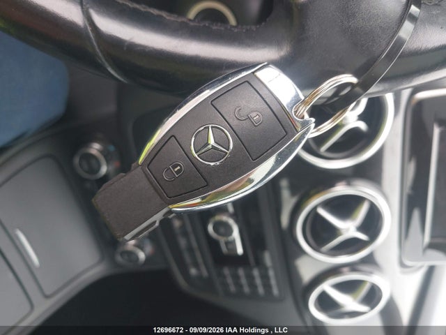 WDDMH4EBXEJ284093 Mercedes-Benz B250