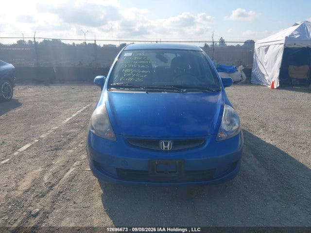 12696673 :رقم المزاد ، JHMGD38477S815403 vin ، 2007 Honda Fit مزاد بيع