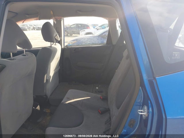 12696673 :رقم المزاد ، JHMGD38477S815403 vin ، 2007 Honda Fit مزاد بيع
