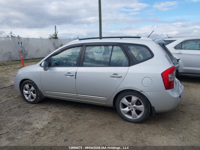 2007 Kia Rondo Lx/ex მანქანა იყიდება აუქციონზე, vin: KNAFG526977056103, აუქციონის ნომერი: 12696675