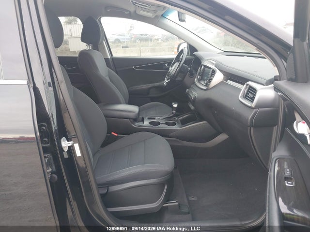 12696691 :رقم المزاد ، 5XYPGDA35KG433689 vin ، 2019 Kia Sorento 2.4l Lx مزاد بيع