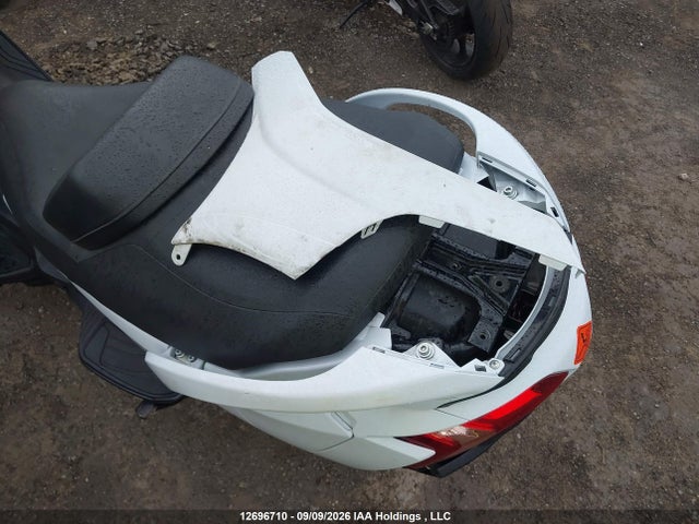 Suzuki An650 A 2014 JS1CP51B1E2100152 Image 12
