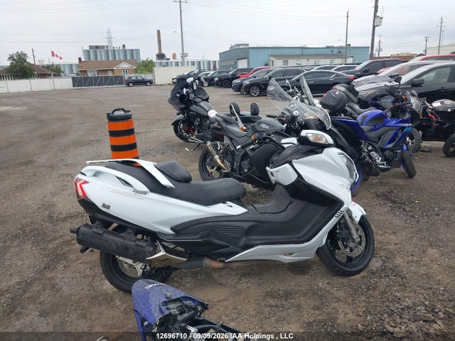 Suzuki An650 A 2014 JS1CP51B1E2100152 Image 14