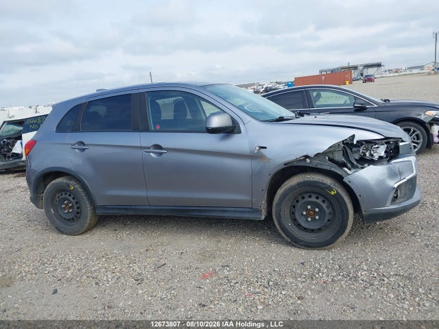 Mitsubishi RVR SE 2017 JA4AJ3AU9HZ604295 Image 13