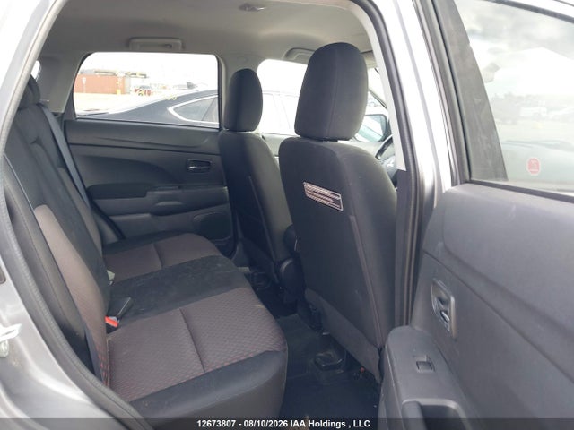 Mitsubishi RVR SE 2017 JA4AJ3AU9HZ604295 Image 8