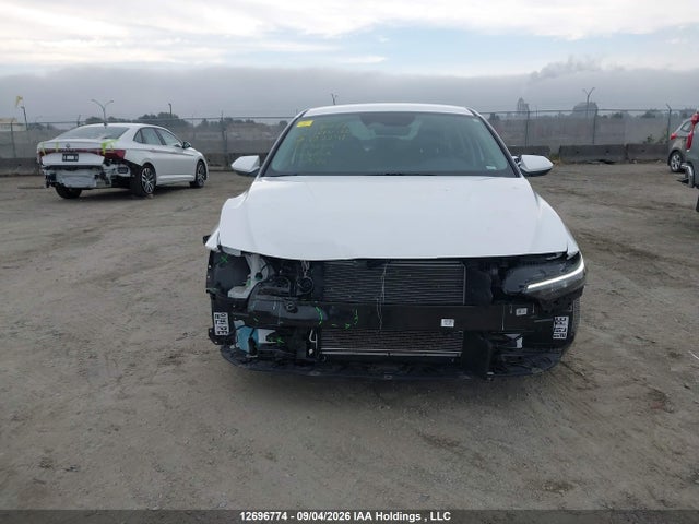 2026 Hyundai Elantra Sel Sport მანქანა იყიდება აუქციონზე, vin: KMHLM4DG4TU122241, აუქციონის ნომერი: 12696774