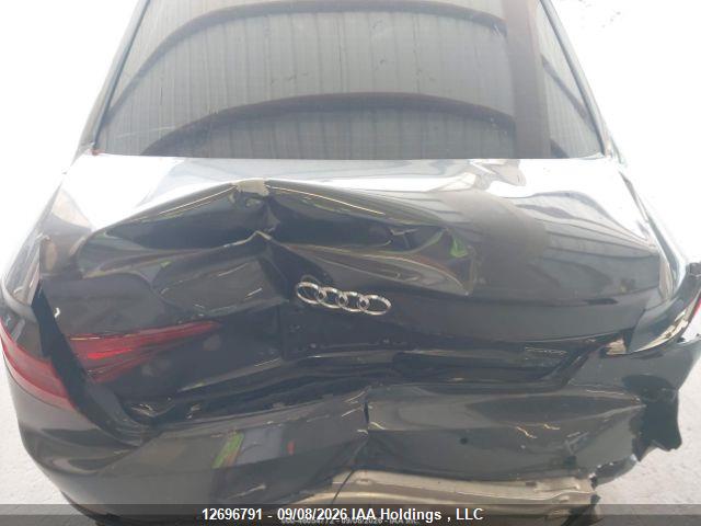 Audi A4 Quattro 2018 WAUFNAF45JN007538 Image 21