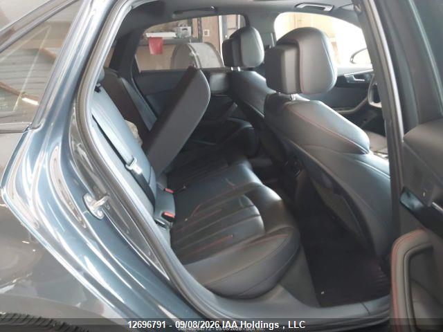 Audi A4 Quattro 2018 WAUFNAF45JN007538 Image 9